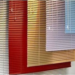 50mm aluminium jaloezieën in diverse kleuren met ladderkoord